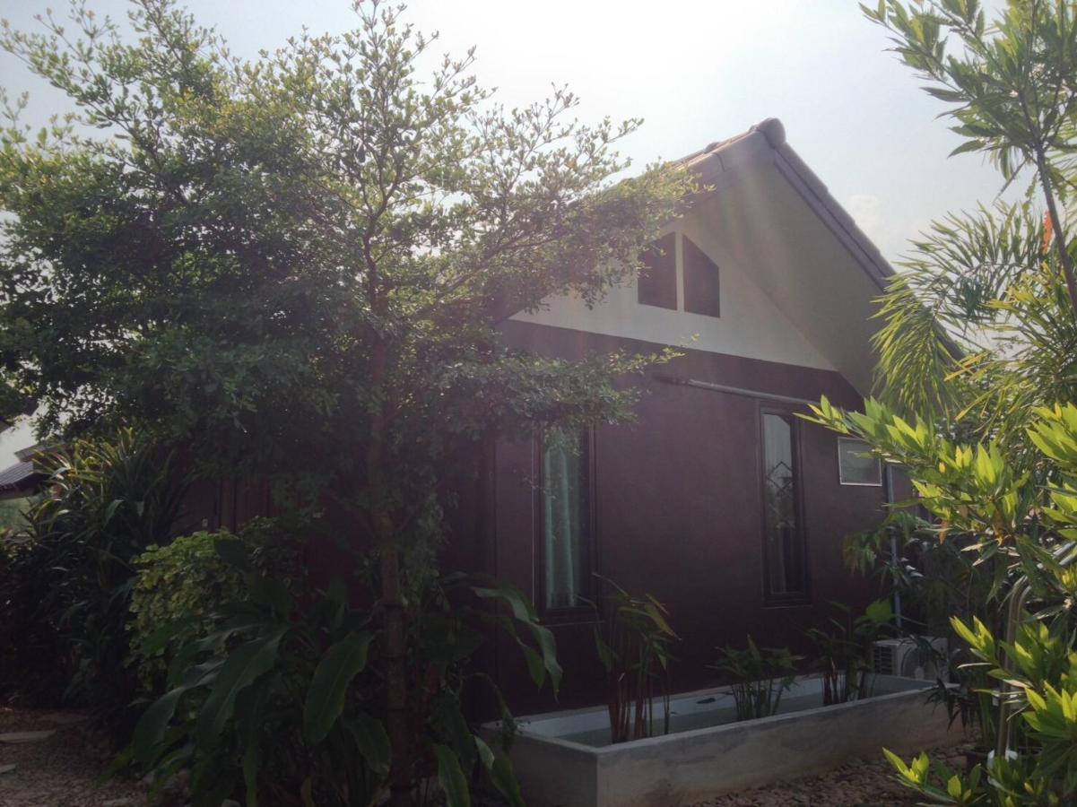 Jim Guesthouse Kanchanaburi Eksteriør billede